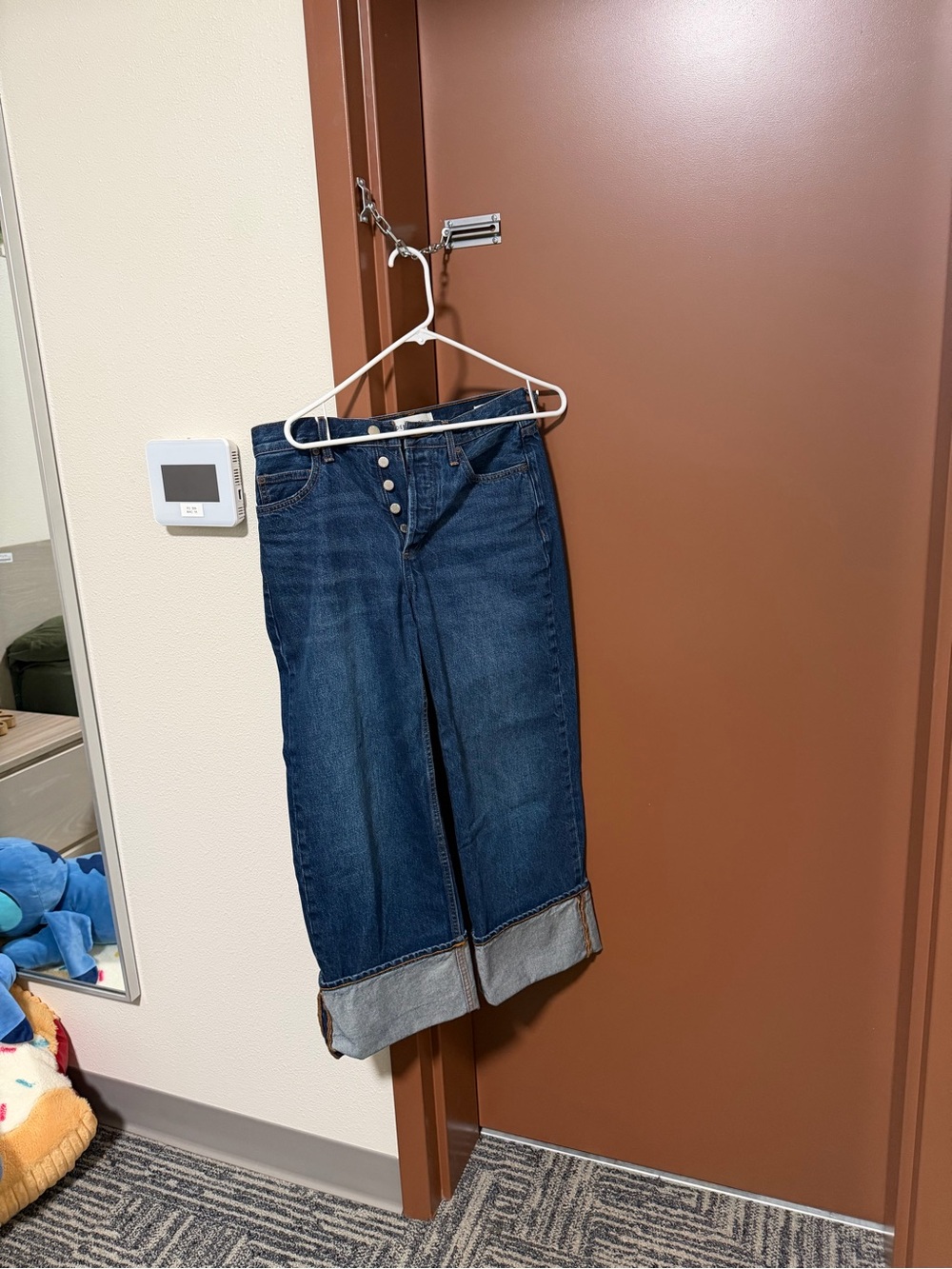 Aritzia denim forum the 90’s vintage lo-rise cuffed jean (women’s 25)